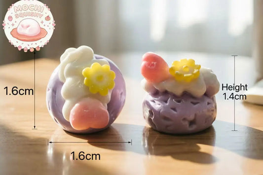 Kawaii Mini Flower-Topped Pastel Cake Squishy - Realistic 3D Dessert Toy